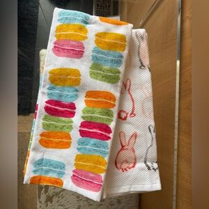 NWT Set of 2 Colorful Macaron and Bunny Tea Towels